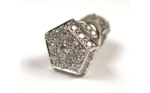 Derwent creates a pencil fit for The Queen!