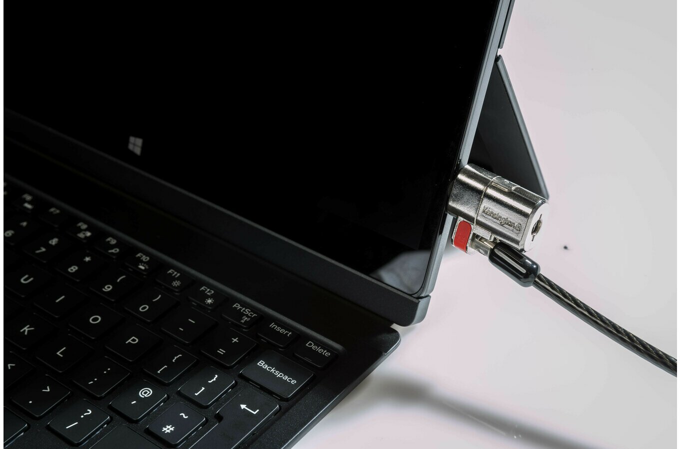 ClickSafe® Keyed Laptop Lock for Dell® Laptops and Tablets — Master Keyed |  Laptop, iPad, & Computer Keyed Locks | Kensington