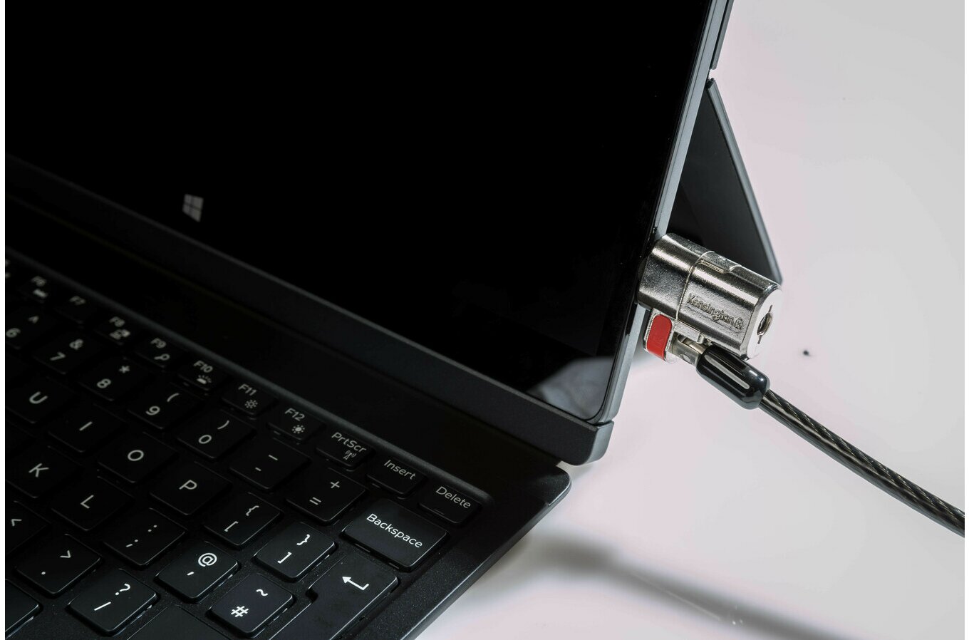 ClickSafe® Keyed Laptop Lock for Dell® Laptops and Tablets — Master Keyed | Laptop, iPad, & Computer Keyed Locks | Kensington ClickSafe® Keyed Laptop Lock for Dell® Laptops and Tablets — Master Keyed | Laptop, iPad, & Computer Keyed Locks | Kensington