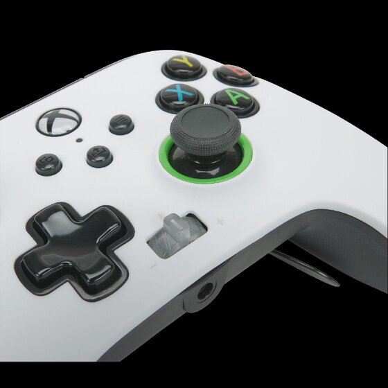 FUSION Pro 2 Wired Controller for Xbox Series X|S - Black/White