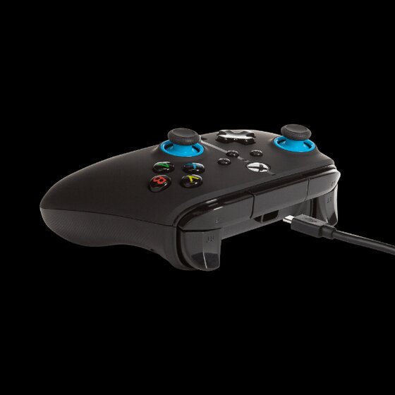 こんとろら Xbox Series X|S 用拡張型有線コントローラー | Xbox Series X|S
