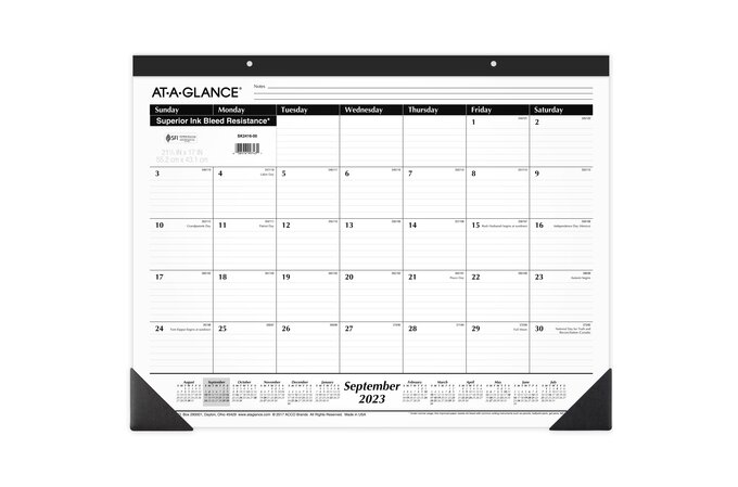 AT-A-GLANCE Academic 2023-2024 Monthly Desk Pad Calendar, Standard, 21 ...