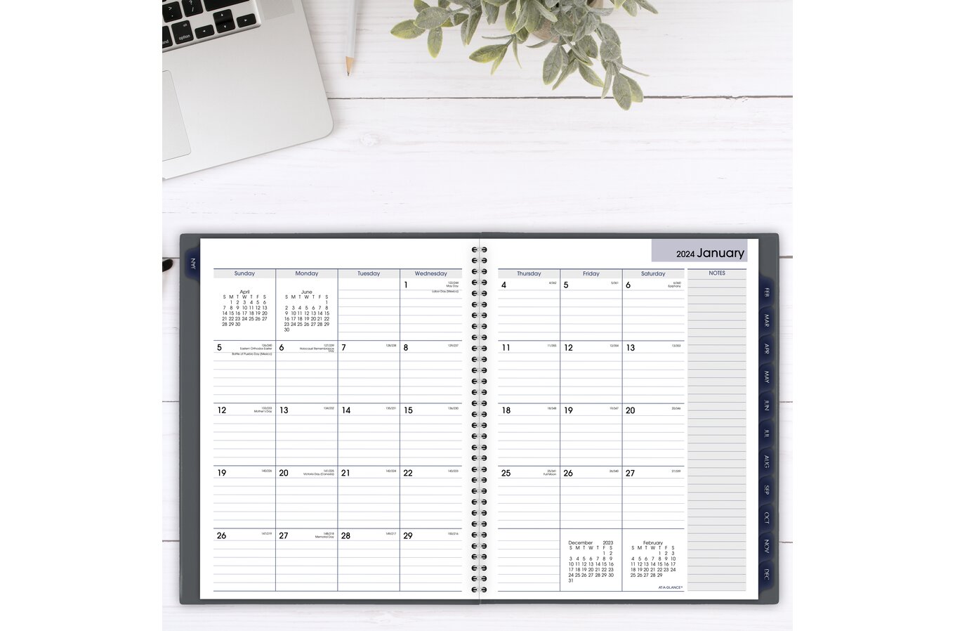 AT-A-GLANCE 2024 Monthly Planner, DayMinder, 8 x 12, Large, Black  (SK20024)