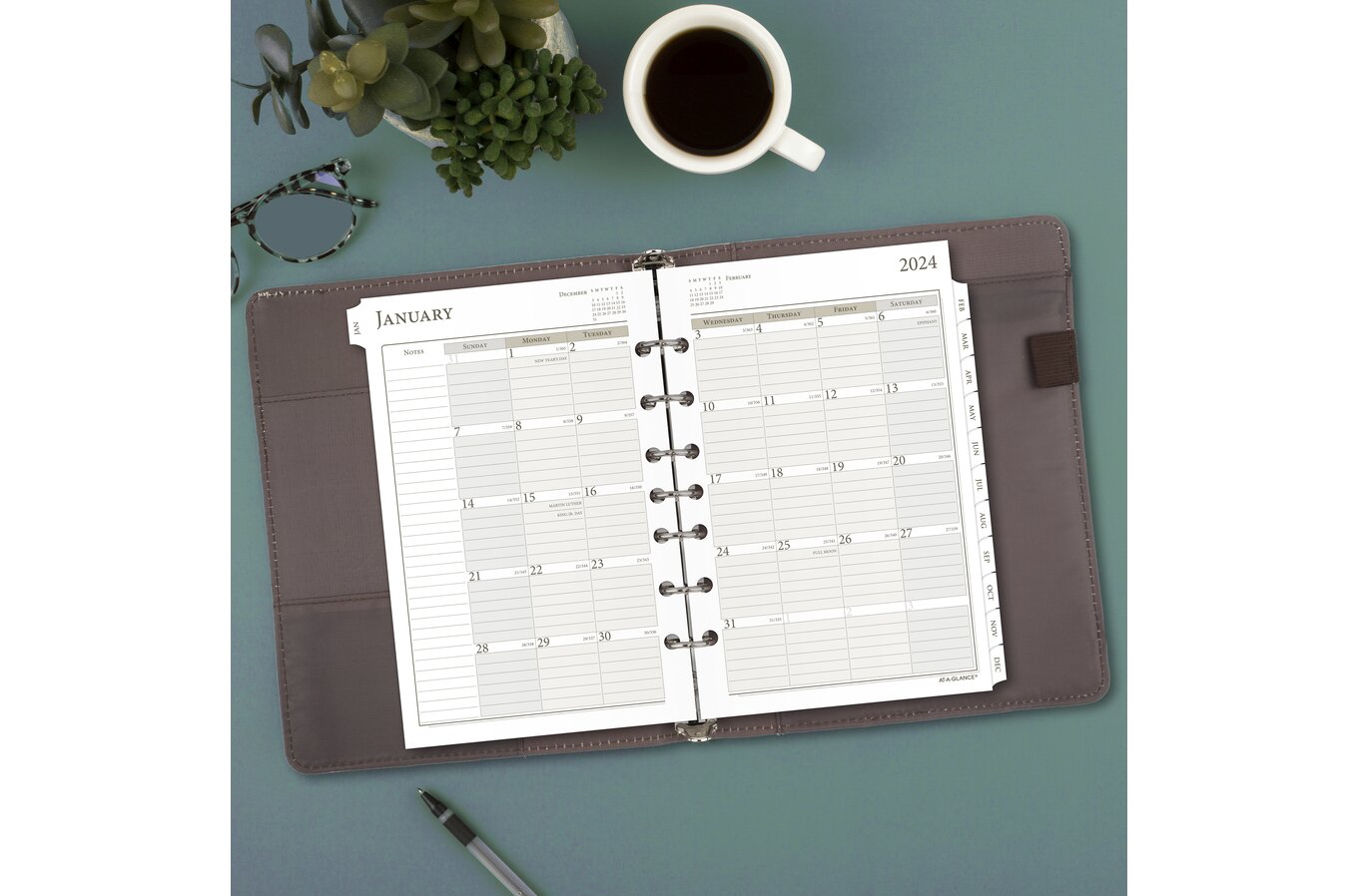 2024 Weekly Planner Refill Folio Size with Monthly Tabs, Two Pages Per  Week, 8-1/2 x 11, Size 5 / Monarch