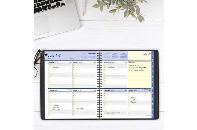AT-A-GLANCE® QuickNotes® Academic 2024-2025 Weekly Monthly Planner