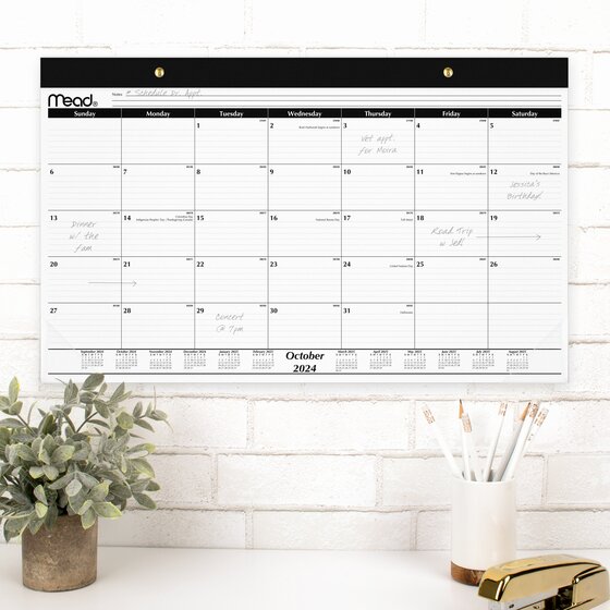 Mead® Basic 2025 15Month Monthly Desk Pad Calendar, Compact, 17 3/4" x