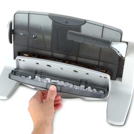 Swingline® LightTouch® Heavy Duty Punch, 50% Easier, 2-7 Holes, 40