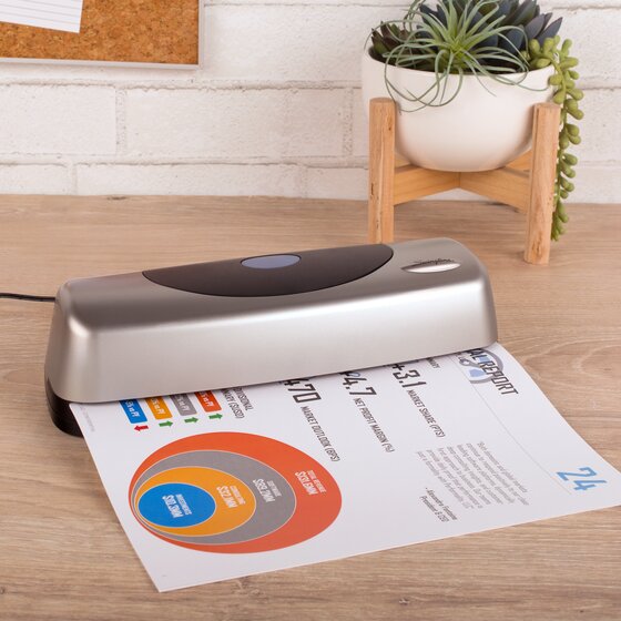 Swingline® Electric Portable Desktop Punch, 3 Holes, 8 1/2