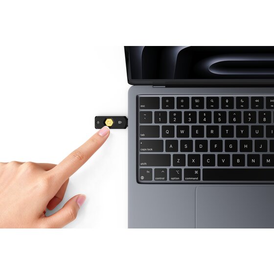 VeriMark™ NFC+ USB-C® Security Key | Biometric Security